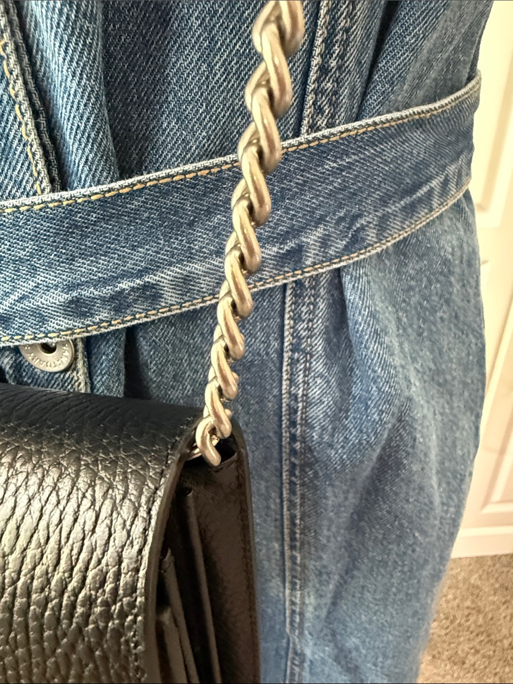 Designer Inspired Classic Black Leather Wallet of Chain - Picture 2 of 13